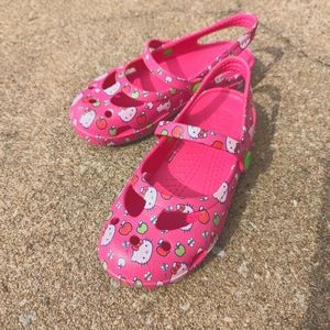 Crocs Hello Kitty Apples Shayna Mary Jane RARE Sanrio